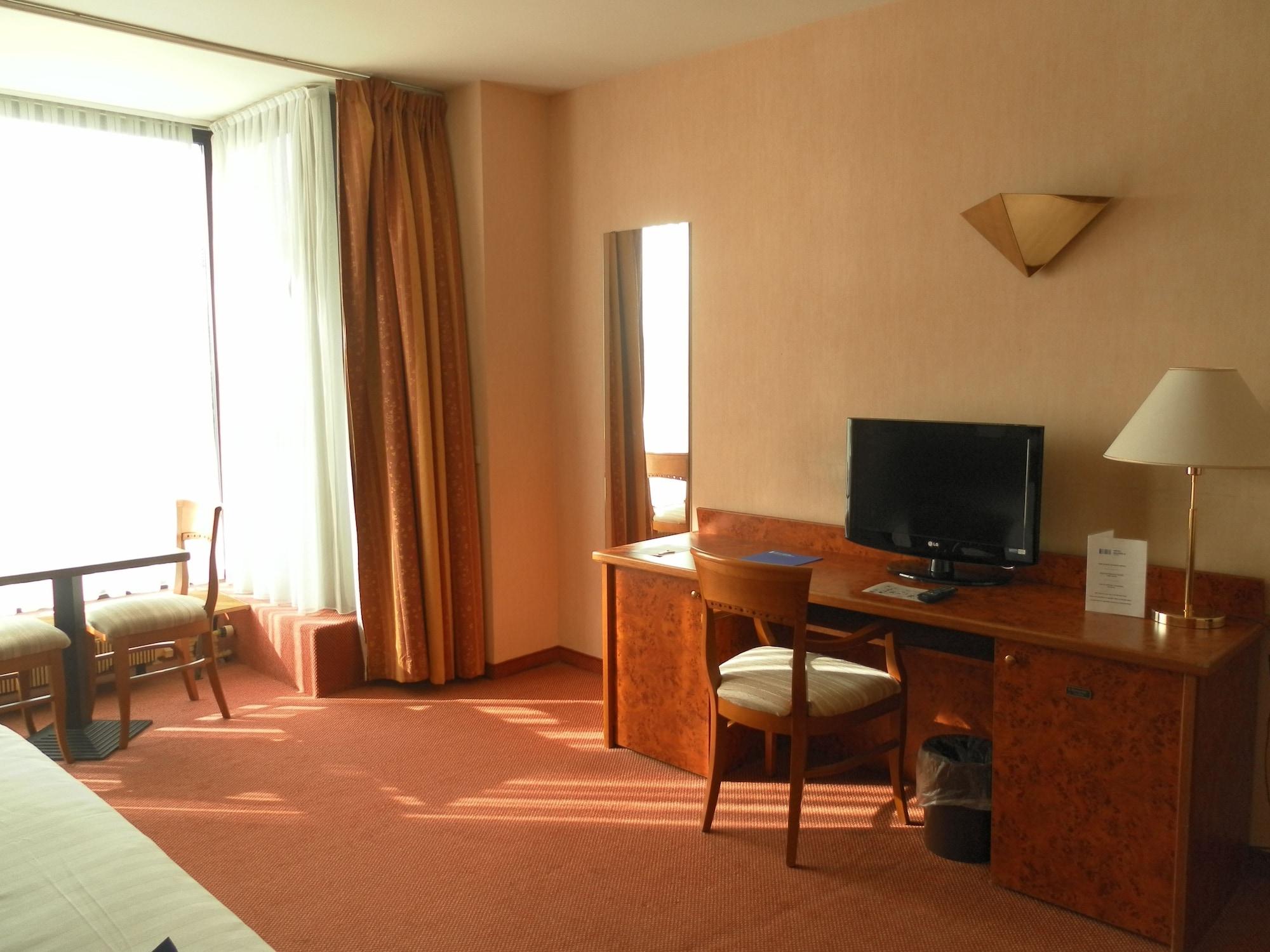 Hotel Brussel Bagian luar foto
