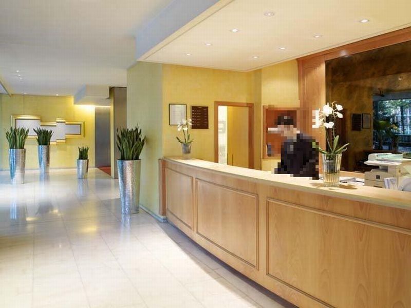 Hotel Brussel Bagian luar foto
