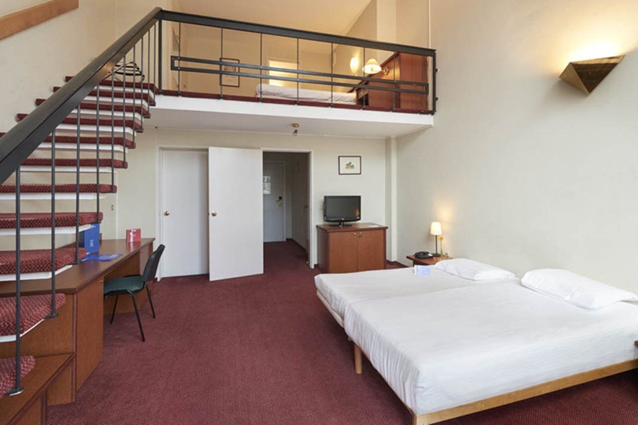 Hotel Brussel Bagian luar foto